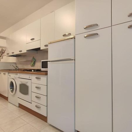 Bafile 18 - Piazza Marconi - Centrale - 50 Mt Dal Mare Lido di Jesolo Exteriör bild